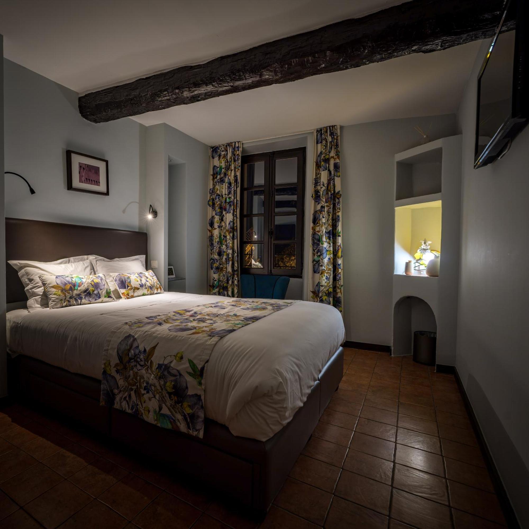 Le Grimaldi Bed & Breakfast Cagnes-sur-Mer Ngoại thất bức ảnh