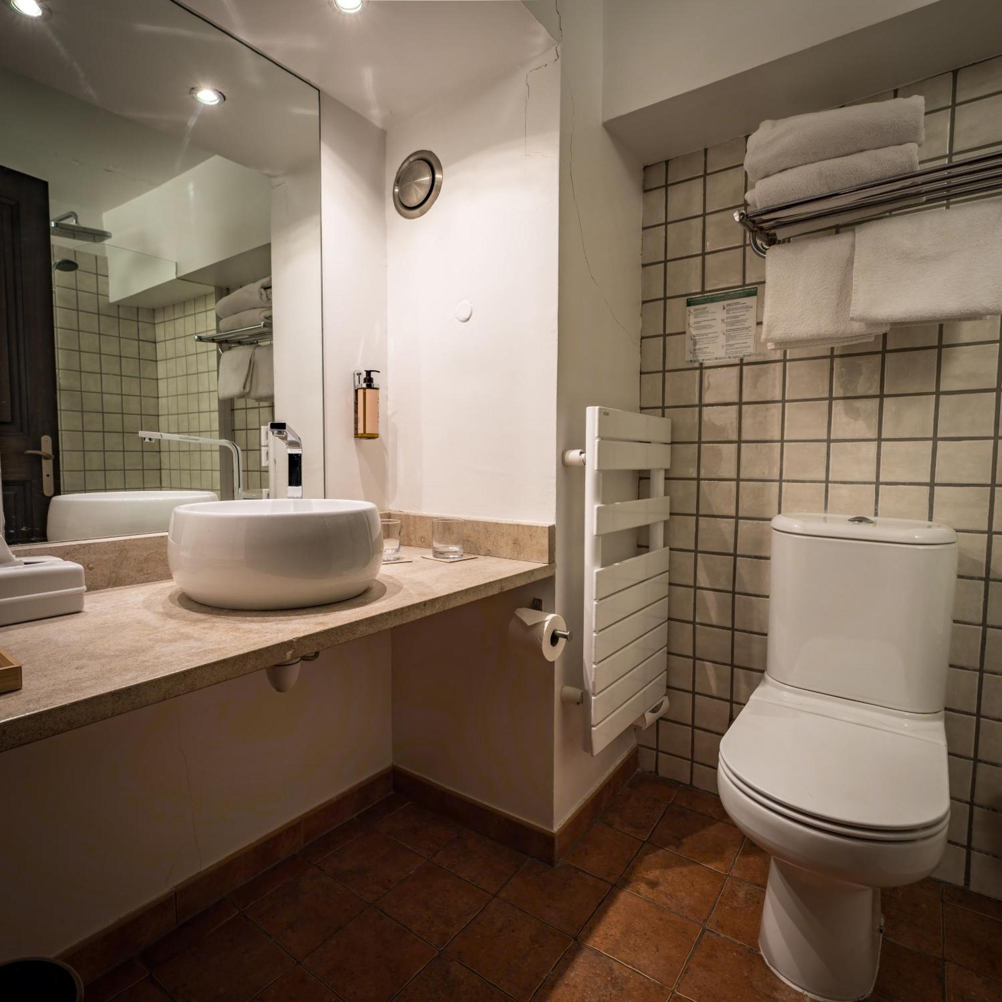 Le Grimaldi Bed & Breakfast Cagnes-sur-Mer Ngoại thất bức ảnh